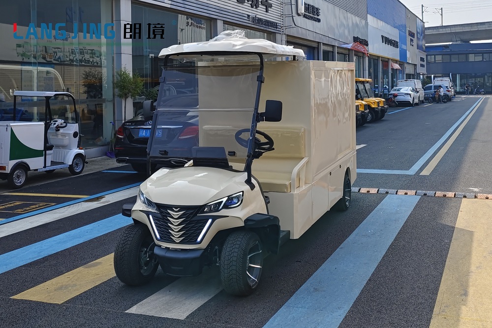 成都Bwin必赢亚洲·2023新款高尔夫箱式电动车上市